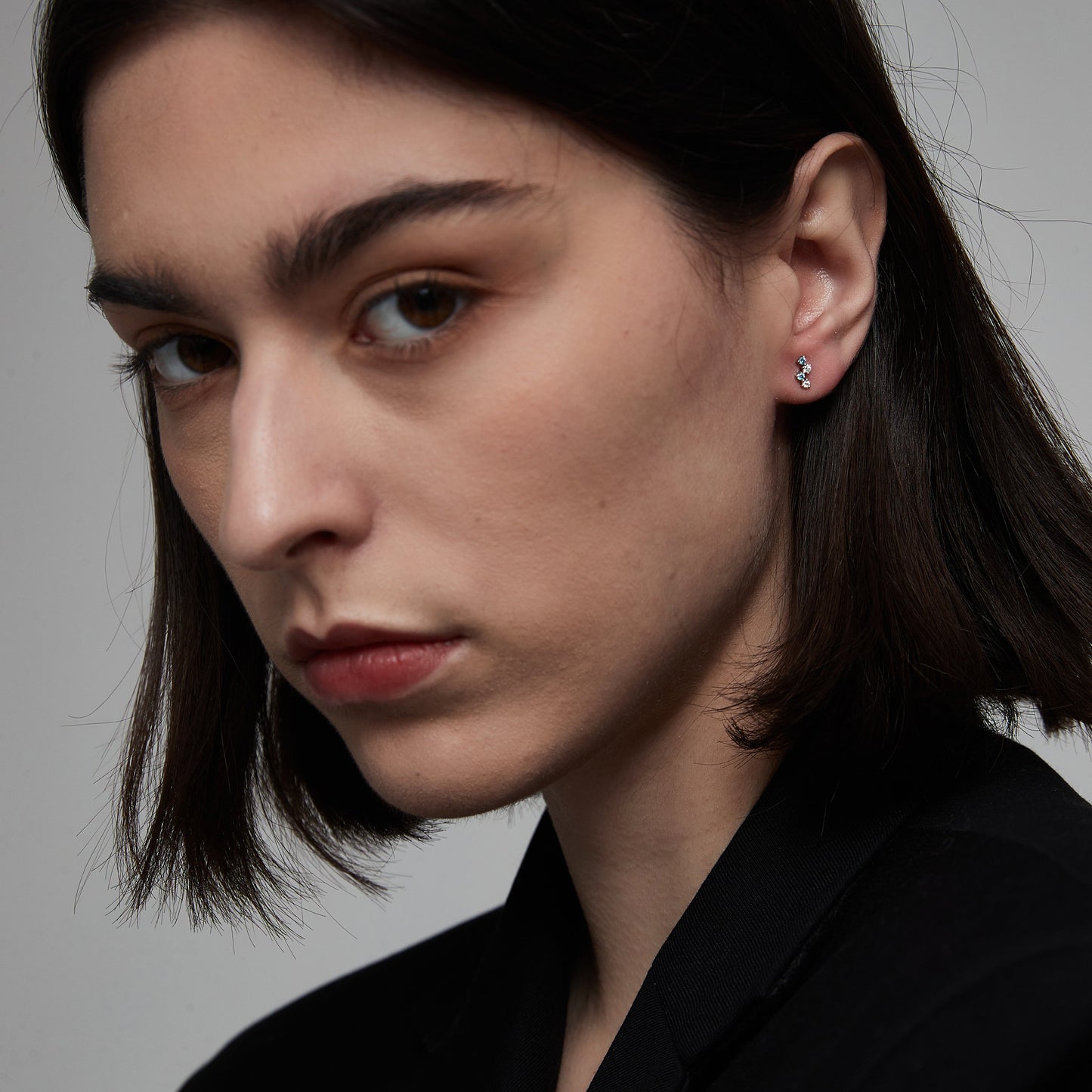 Blue Diamond Threaded Stud Earring