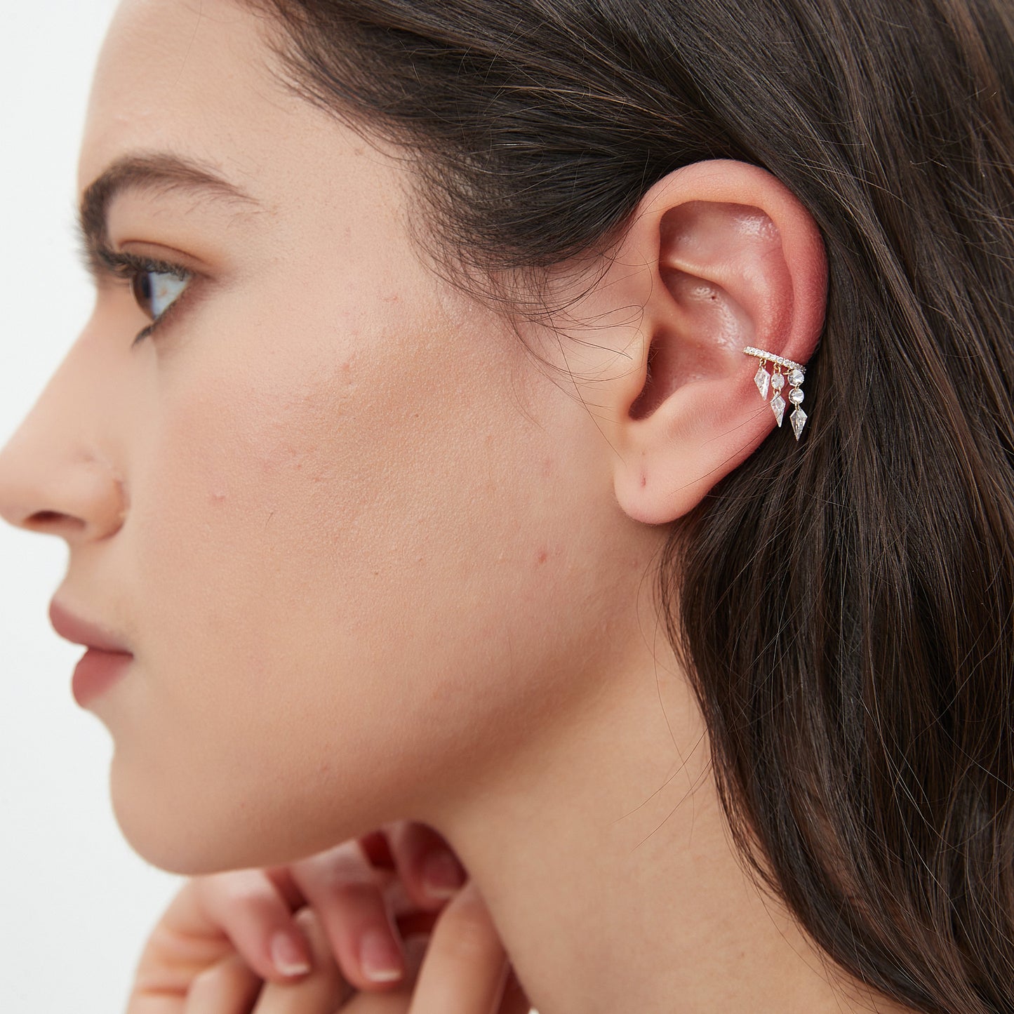 Floating Kite-shaped Diamond Ear Cuff